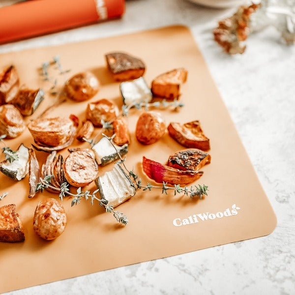 
            
                Load image into Gallery viewer, CaliWoods Reusable Silicone Baking Mats
            
        