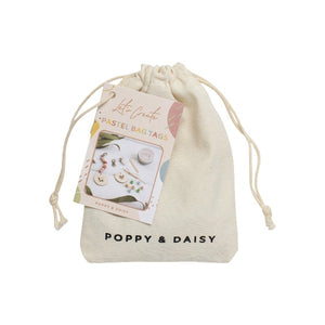 
            
                Load image into Gallery viewer, Poppy &amp;amp; Daisy Mini Eco DIY Kids Bag Tag Kit
            
        