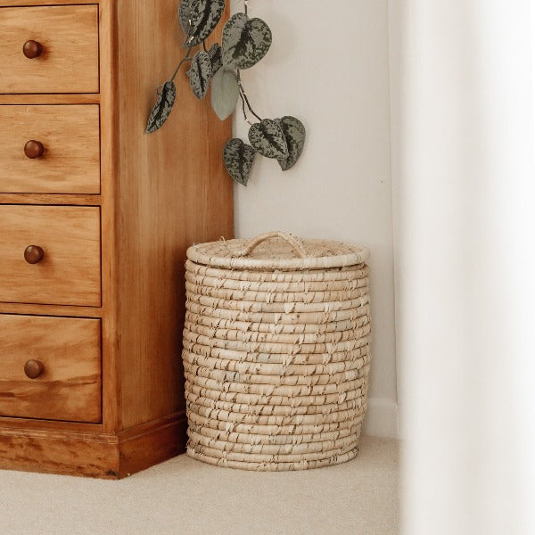 Woven Laundry Hamper Basket with Lid